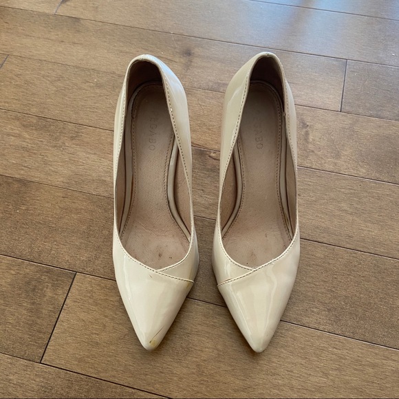 PEGABO Nude Heels - Picture 2 of 6